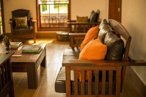 Hotel Amani Safari Lodge