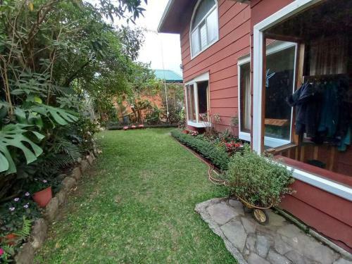 Rossy's Villa And Garden's