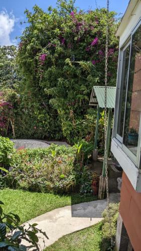 Rossy's Villa And Garden's