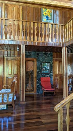 Rossy's Villa And Garden's