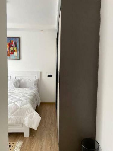 Apartamento Stylish Luxe Apt Steps From Junction Mall