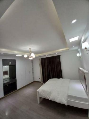 4 Bedrooms All Ensuite @ Navilla Springs Apartment