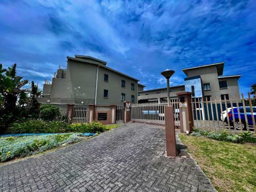 Grace 10 Two Bedroom Beach Front Apartment