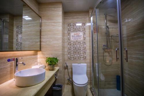 Thw Hotel