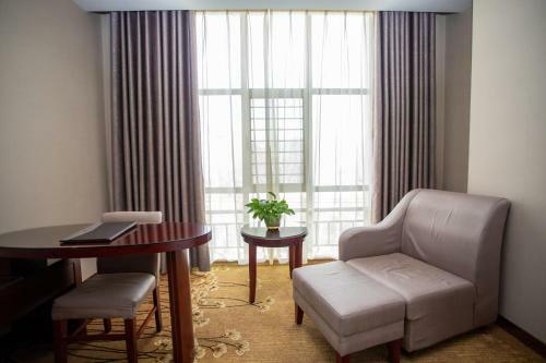 Thw Hotel
