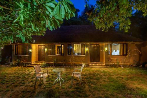 Hotel Lohagarh Corbett Resort