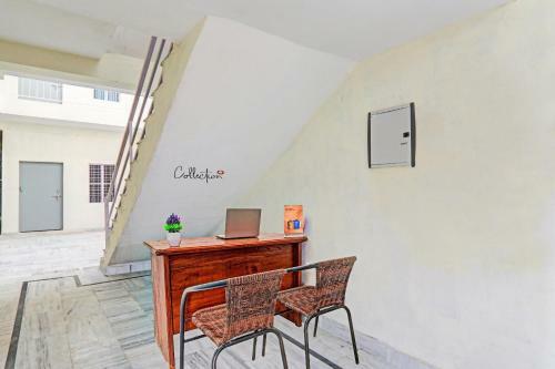 Collection O 88859 Hotel Anmol Inn