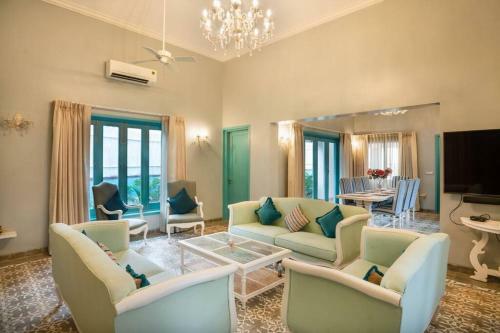 White Banyan Beach Villa, Candolim By The Acacia Villas