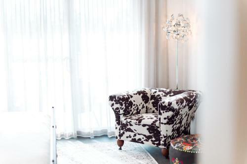 Chic Retreat