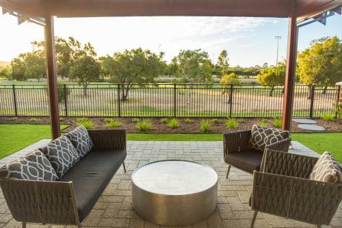 Chic Retreat