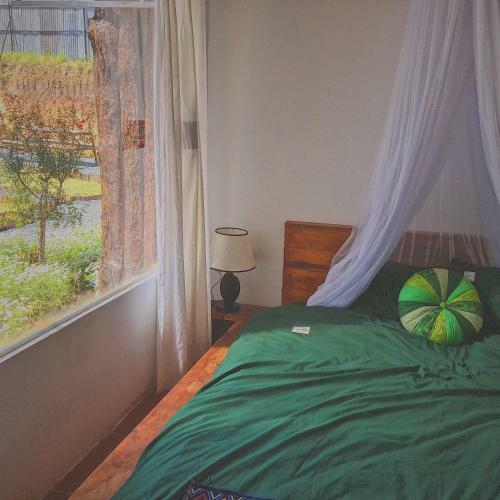 Lodge M�i L� Home & Cafe