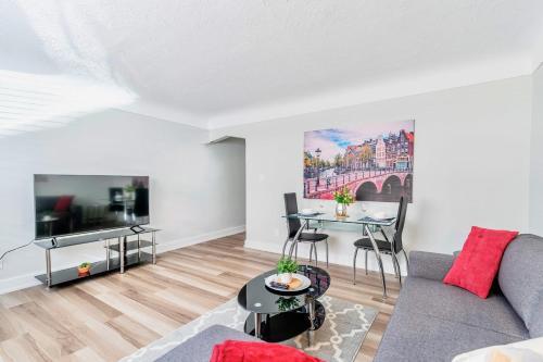 Apartamento Spacious 1br Apt With King Bed And Netflix, Near Downtown!