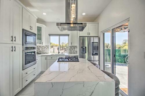 Exquisite House With Pool About 6 Mi To 4th Ave!
