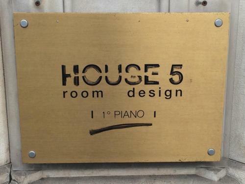Bed & Breakfast House 5