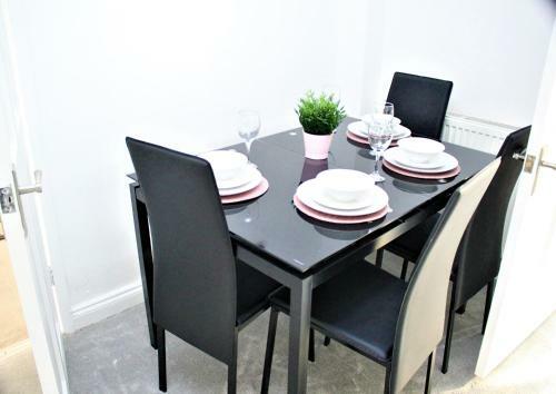 Fran's Property Solutions Spacious 5bedrooms Aylesbury