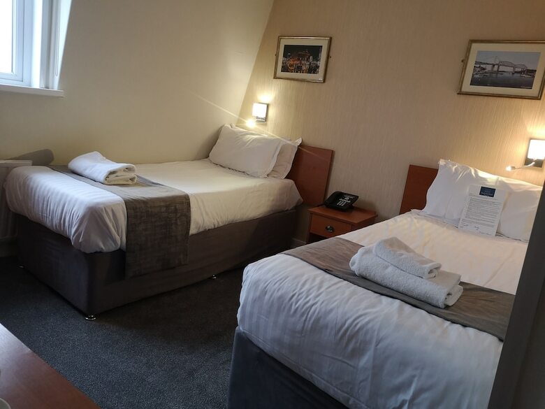 Invicta Hotel