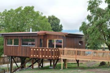 Bed & Breakfast Cabane Dans Les Arbres / Swin-golf De Cremin