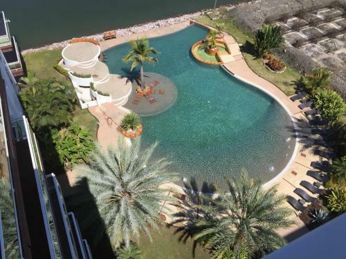 Beatiful Condo By The Marina