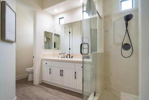 Villa Sojourn - Luxury Resort Style Living, Pool And Jacuzzi