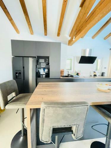 Lunika, Luxury Villa With Pool, Jacuzzi And Sauna