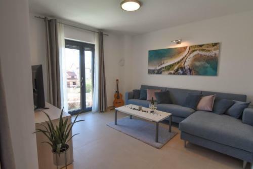Luxury Apartment Punta With Sea View And Swimming Pool