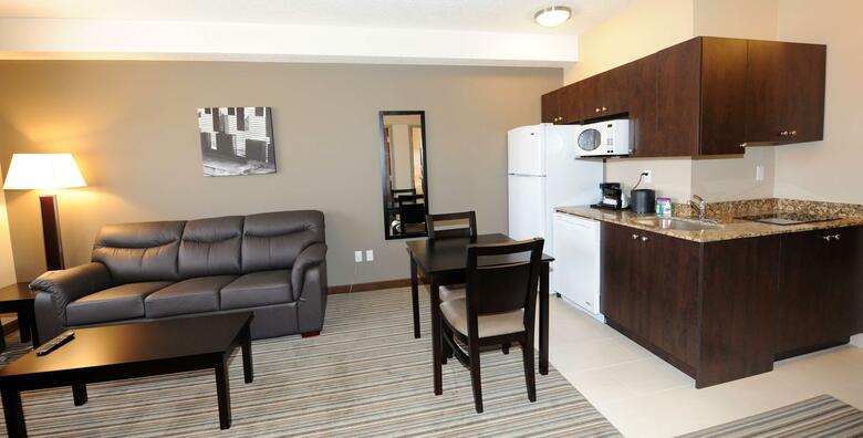 Best Western Plus Peace River Hotel & Suites