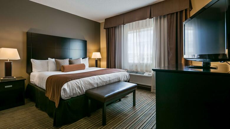 Best Western Plus Peace River Hotel & Suites