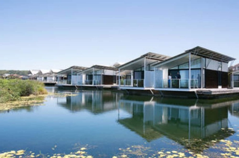 Caves Beachside Hotel