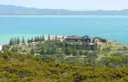Hotel Smoky Cape Retreat