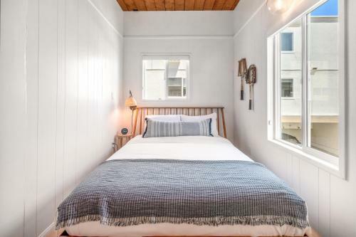 Mid-century Modern Beach Gem & Studio
