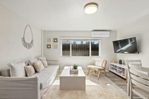 Coast Modern A