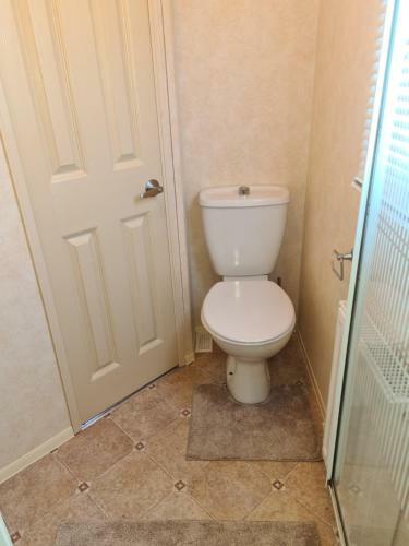 Superb 8 Berth Caravan, Golden Anchor Park