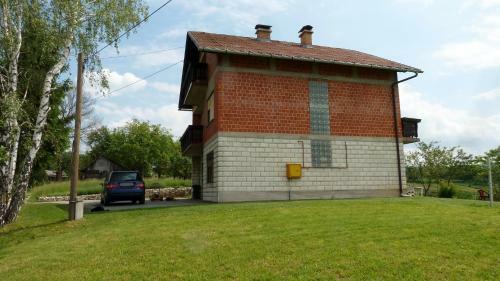 For Ukrain Refugees Month Rent Only