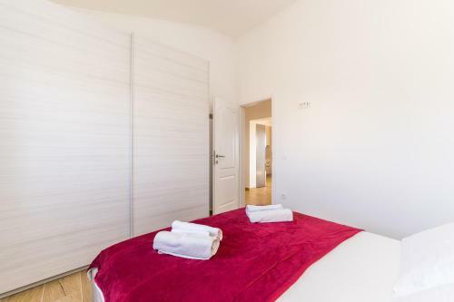Villa Bianca - Modern Villa With A Swimming Pool