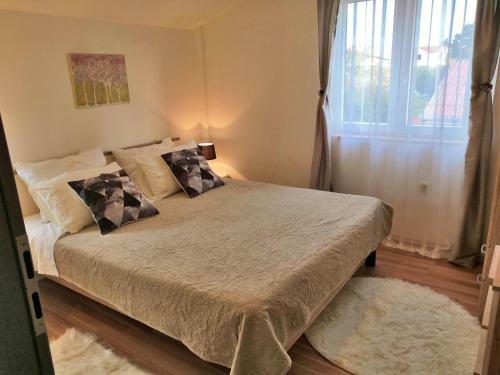 Cypress Tree Holiday Home - Sabunike Nin