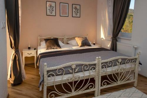 Villa Whitestone