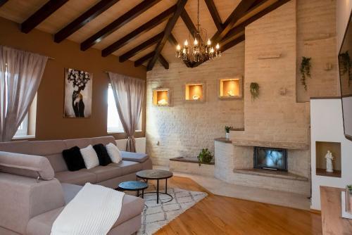 Villa Whitestone