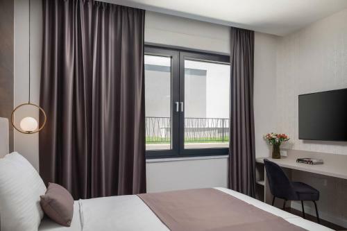 Hadrie Villa C