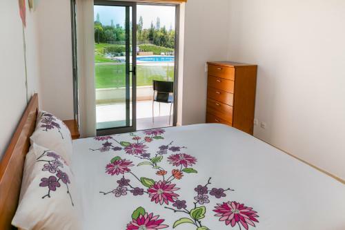 Apartamento Sunny Villa Facing The Swimming Pool