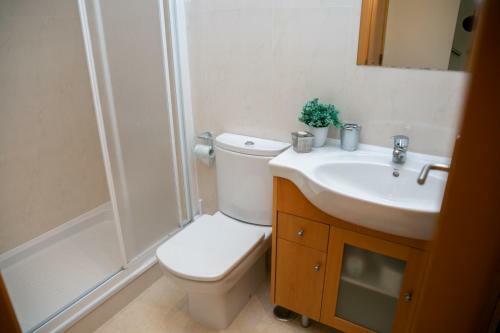 Apartamento Sunny Villa Facing The Swimming Pool
