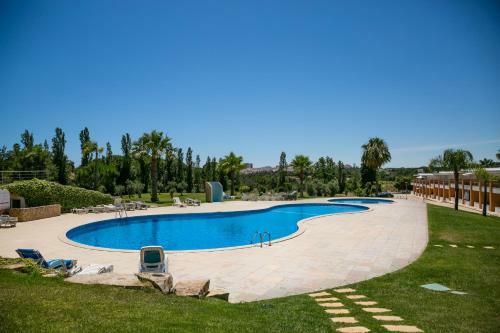 Apartamento Sunny Villa Facing The Swimming Pool