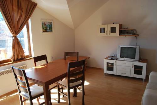 Aparthotel Pm Services Riverside Apartments