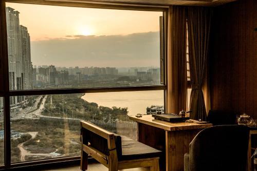 Locals Apartment Place 28