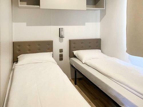 Holiday Home Bungalow Isola Premium