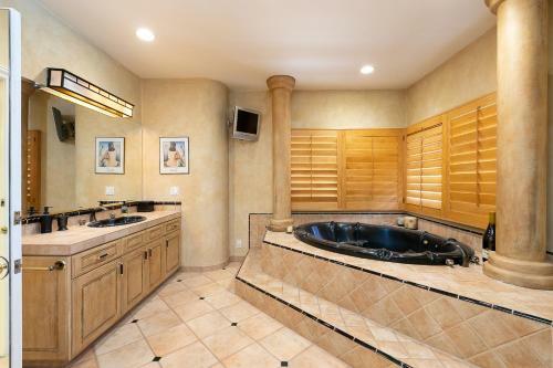 Benedict Canyon Oasis