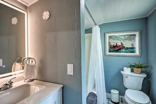 Unique Historic Cottage - Walk To Main St!