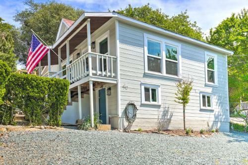 Unique Historic Cottage - Walk To Main St!