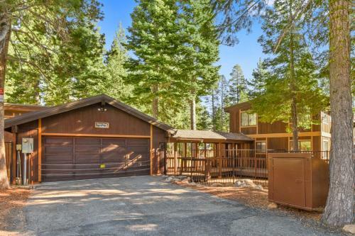 Sugar Bear Lodge Estate