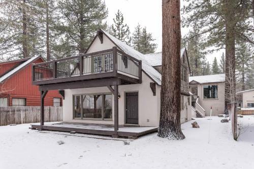 Lakeview Manor
