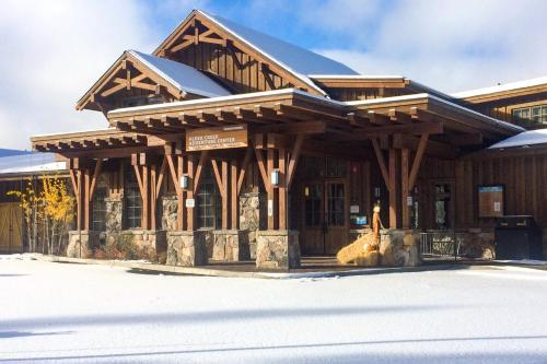 Cozy Tahoe Donner Retreat